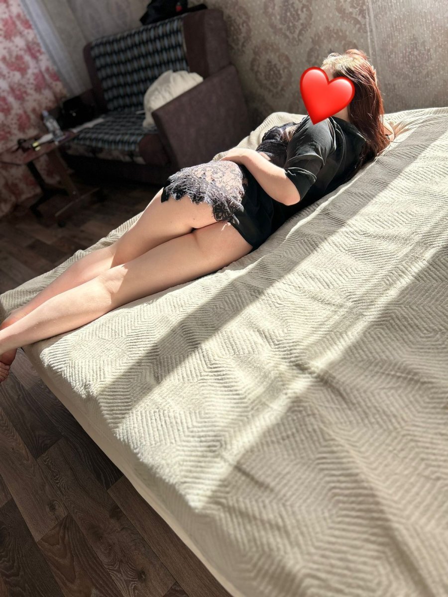 Настя проститутка интим салон Санкт-Петербурга у метро Московская старые проститутки салон